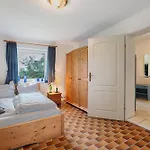 Reetdachchalet Chalet *
