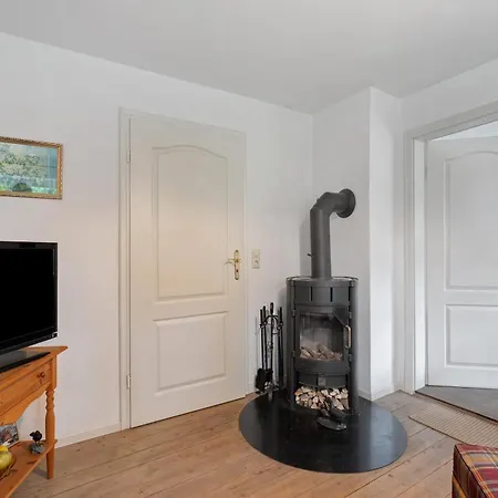 Reetdachchalet Шале Emmelsbull-Horsbull