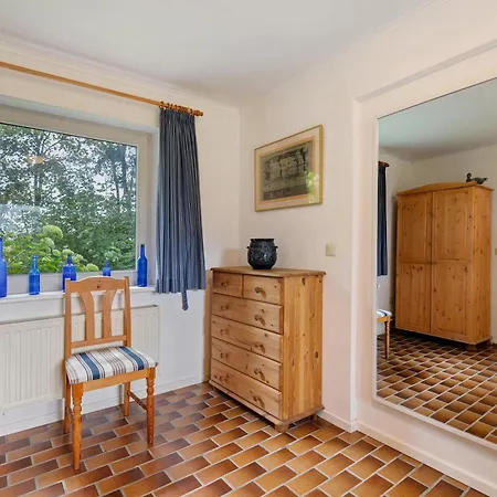 Reetdachchalet Шале Emmelsbull-Horsbull